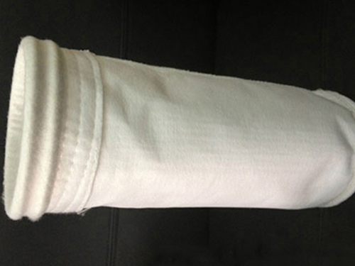 覆膜滌(di)綸針刺(ci)氈除塵(chen)布袋