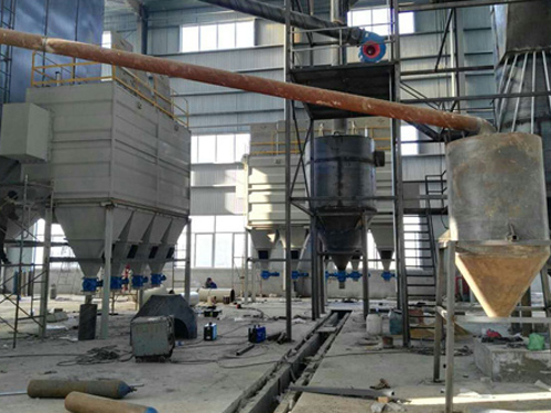 山西(xi)珍珠岩膨(peng)脹爐除塵(chen)器